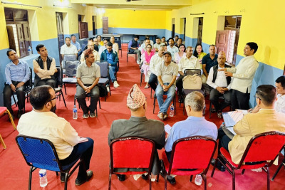 Meeting on the Restructuring Study of Graduate Schools at Mid-West University